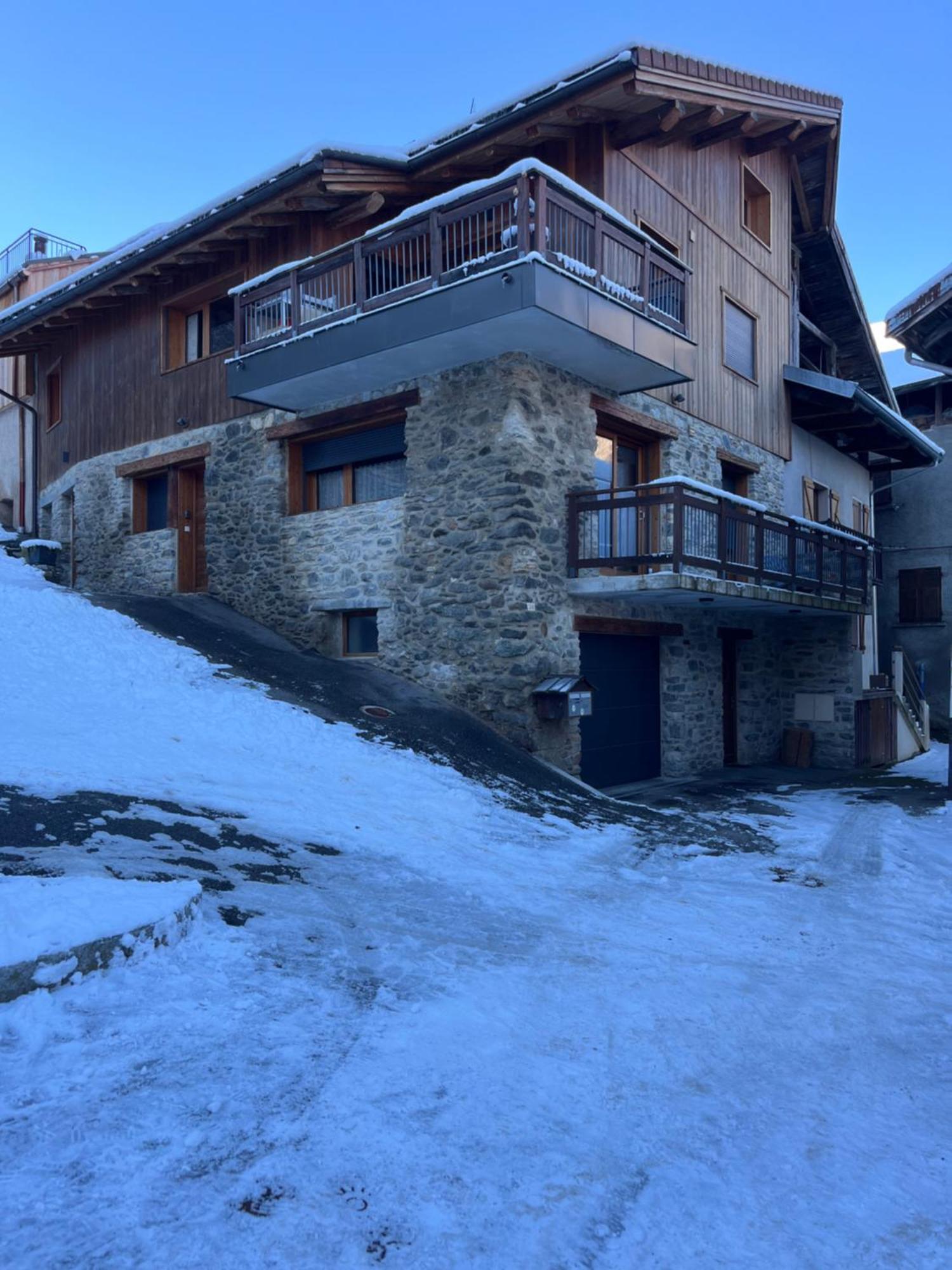 Maison De Village Au Pied Des 3 Vallees Villarlurin Exterior photo